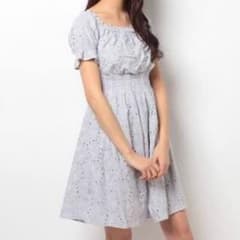 リリーブラウン♡美品!オフショルワンピースのサムネイル