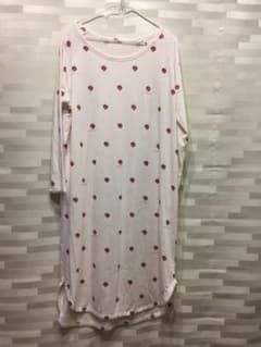 【美品】ジェラートピケ♡イチゴ柄ロングワンピースのサムネイル