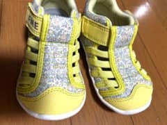 IFME 花柄イエローサンダルのサムネイル