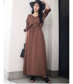 EMODA ワンピース 新品タグ付きのサムネイル
