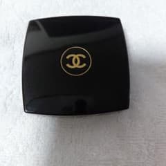 CHANEL 골드 파우더 아이섀도