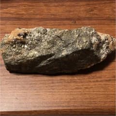 鉱石(金鉱石)のサムネイル