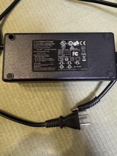 充電器 42V 2A. DZL(M)3710A0 Chargerのサムネイル