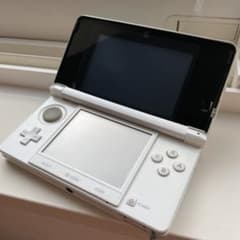 ニンテンドー3DS アイスホワイトのサムネイル