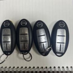 Nissan キーレスエントリーリモコン 4個セット007-AA0083のサムネイル