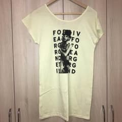 背中空き Tシャツ きいろ ロゴＴのサムネイル