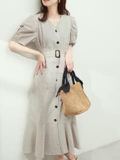 Naturalcouture　リネン半袖　ワンピースのサムネイル