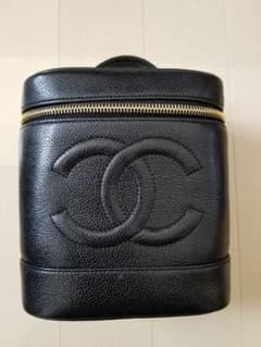 CHANEL シャネル のサムネイル