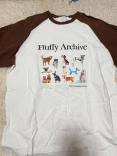 Fluffy Archive 犬デザイン Tシャツのサムネイル
