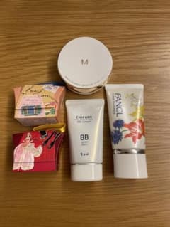 化粧品　セット売りのサムネイル