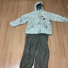 デサント　子供用スキーウェア　150 男女 ニット帽付きのサムネイル