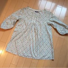 【売り尽くしセール★】ブラウスのサムネイル