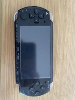 PSP 2000 おまけ付き　モンハン3rd 4GBメモリのサムネイル