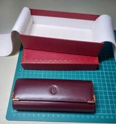 タ*ー様 Cartier メガネケース ボルドー ゴールド金具 タ*ー様 Cartier メガネケース ボルドー ゴールド金具 - メルカリ