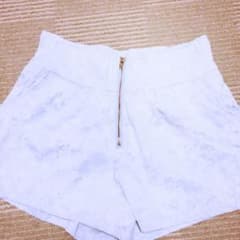 ハイウエスト花柄ショーパンのサムネイル