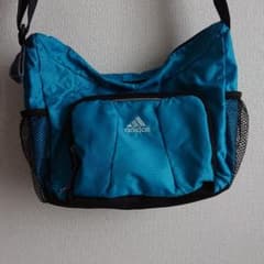 adidas アディダス ショルダーバッグのサムネイル