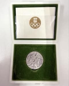 東京オリンピック記念銀メダル 1964年 ケース付 - メルカリ