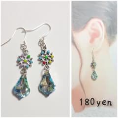 5988』ハンドメイドピアス - メルカリ