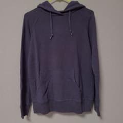 UNIQLOネイビーパーカーのサムネイル