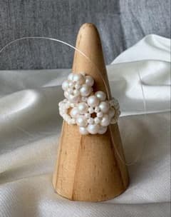 Thumbnail of スワロフスキー社製クリスタルパールセントホワイトパールの花とつぼみとお花リング
