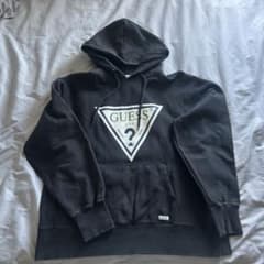 GUESS パーカーのサムネイル