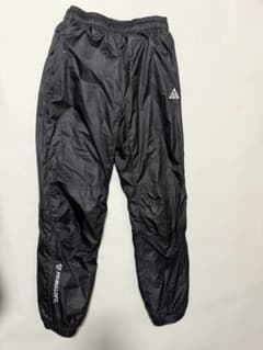 美品！NIKE ACG Storm-FIT パンツ　ナイロンパンツ　黒145 M