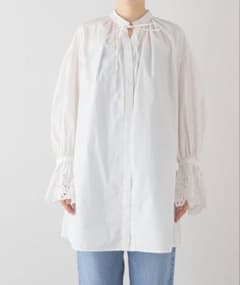 IENA 美品　レース長袖シャツ　ホワイトのサムネイル