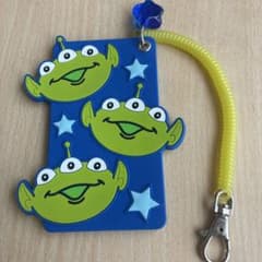 東京ディズニーリゾート エイリアン パスケースのサムネイル