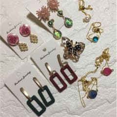 ハンドメイドアクセサリー♡のサムネイル
