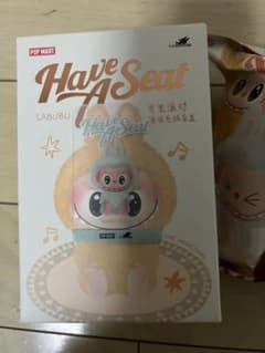 POP MART Have A Seat LABUBU ぬいぐるみ QUQUのサムネイル