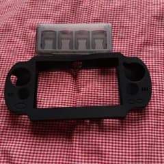 PS Vita 1000用シリコンカバー+ソフトケースのサムネイル