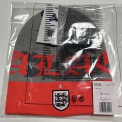 Nike x PALACE England ビーニー ニット帽 赤 - メルカリ