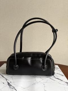 ステッチ 横長ハンドショルダーバッグ　ブラックのサムネイル