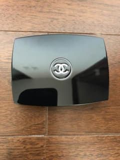 CHANEL アイシャドーパレットのサムネイル