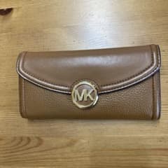 Michael Kors ブラウンレザー 長財布のサムネイル