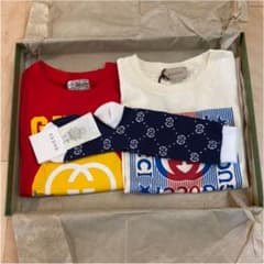 【週末値下げ中】【新品】【2022新作】グッチ　Tシャツ　ソックス　靴下　キッズのサムネイル