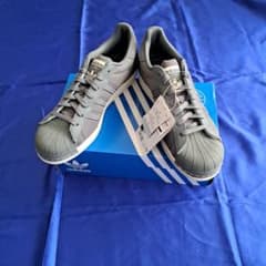adidas SUPERSTAR グレー 275 - メルカリ