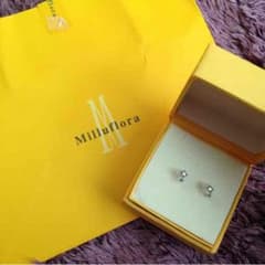 Milluflora ピアスのサムネイル