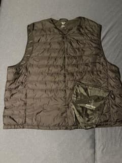 UNIQLO パフテックコンパクトベスト 4XL 美品　ブラック