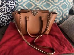 専用☆valentino ロックスタッズ キャメルのサムネイル