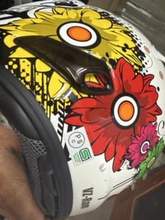 Arai フルフェイスヘルメット 花柄のサムネイル