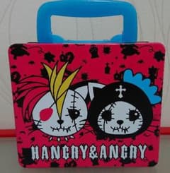 HANGRY & ANGRY   「Kill Me Kiss Me」のサムネイル