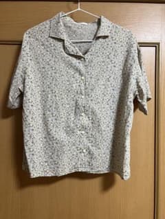 エヘカソポ　小花柄シャツのサムネイル