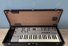 Alesis ion シンセサイザー 49鍵盤　ハードケース付き 動作確認済み。 Alesis ion シンセサイザー 49鍵盤 ハードケース付き 動作確認済み