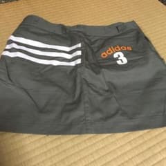 adidas スカートのサムネイル