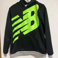 ニューバランストレーナーのサムネイル