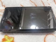 ニンテンドー3DS本体コスモブラックとウルトラサンセットのサムネイル