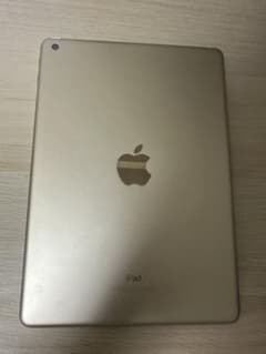 Ipad 第5世代 Wifi 32GB gold／ゴールドのサムネイル