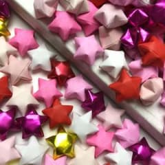ピンク系 折り紙 ラッキースター 300個★ ハンドメイドのサムネイル