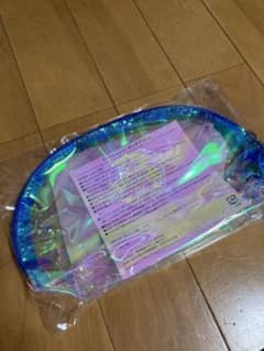 スターバックス　キラキラポーチのサムネイル